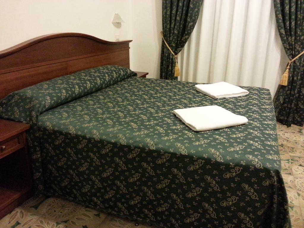 Guesthouse Alex II Rome Chambre photo