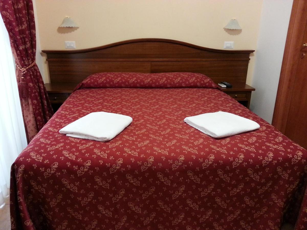 Guesthouse Alex II Rome Extérieur photo